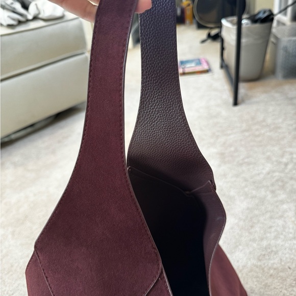 Oversized Slouchy Shoulder Bag - Universal Thread - Picture 12 of 16